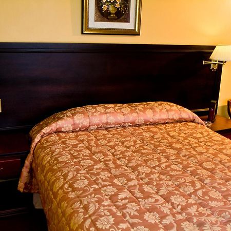 Hotel Podocarpus Лоха Екстер'єр фото