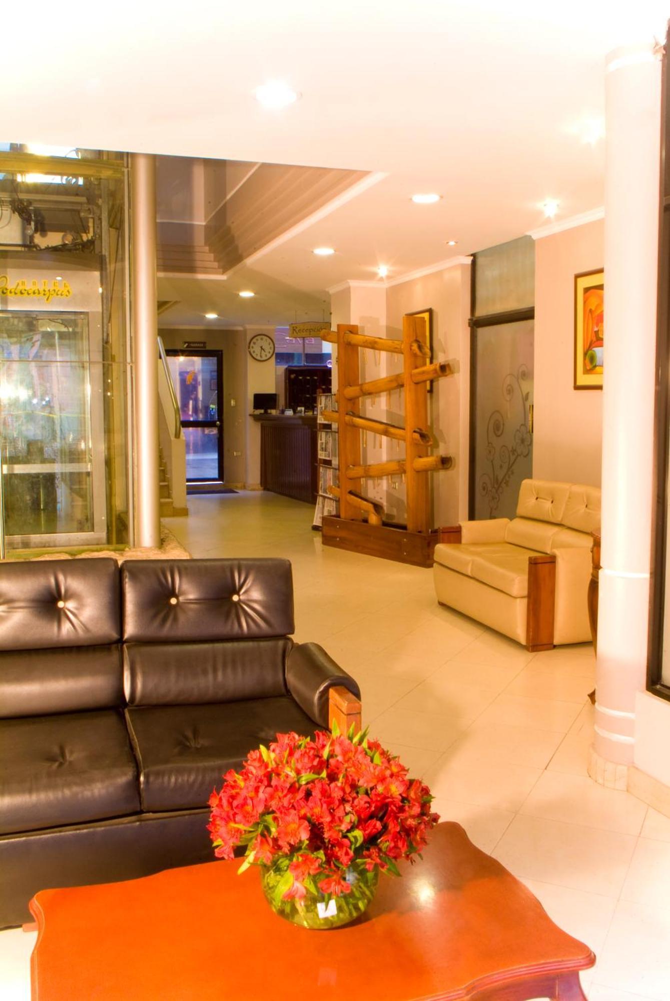Hotel Podocarpus Лоха Екстер'єр фото